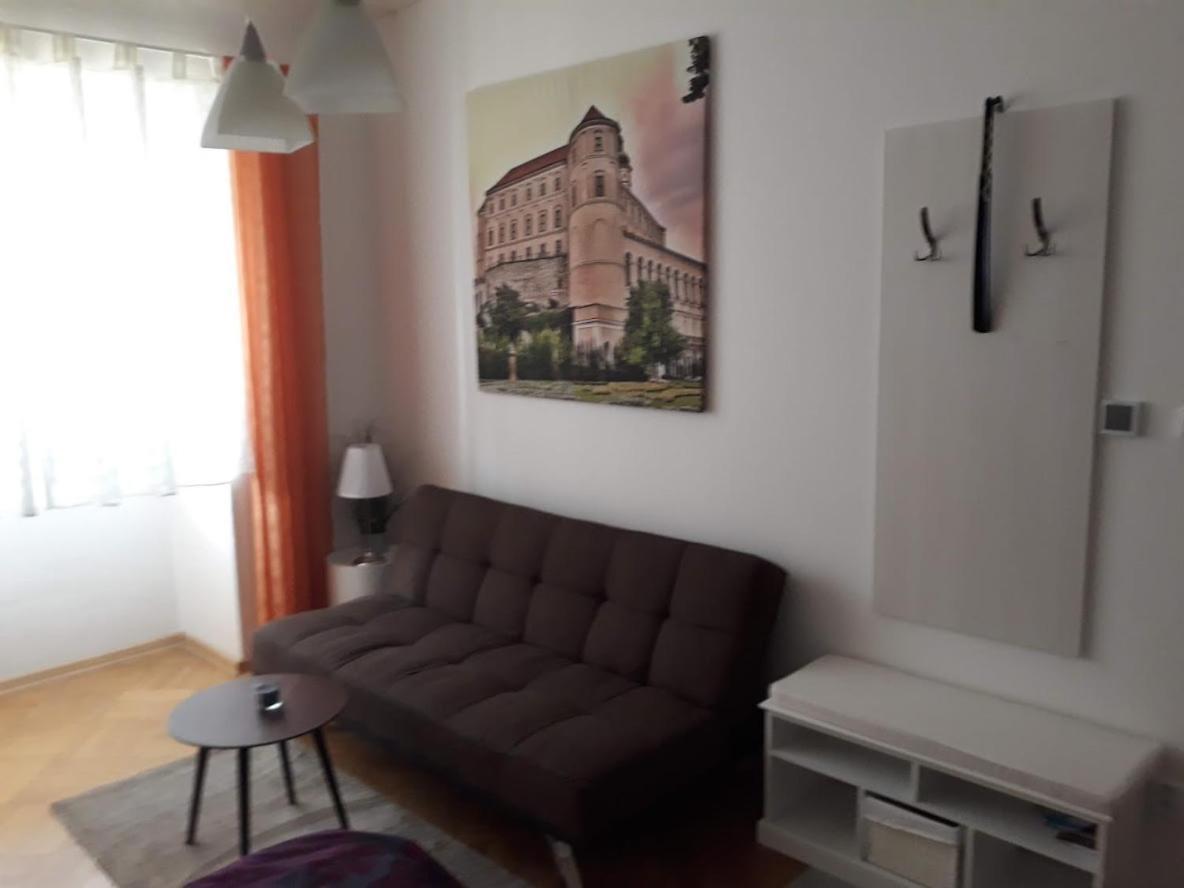 Penzion U Zabaka Mikulov Exteriör bild