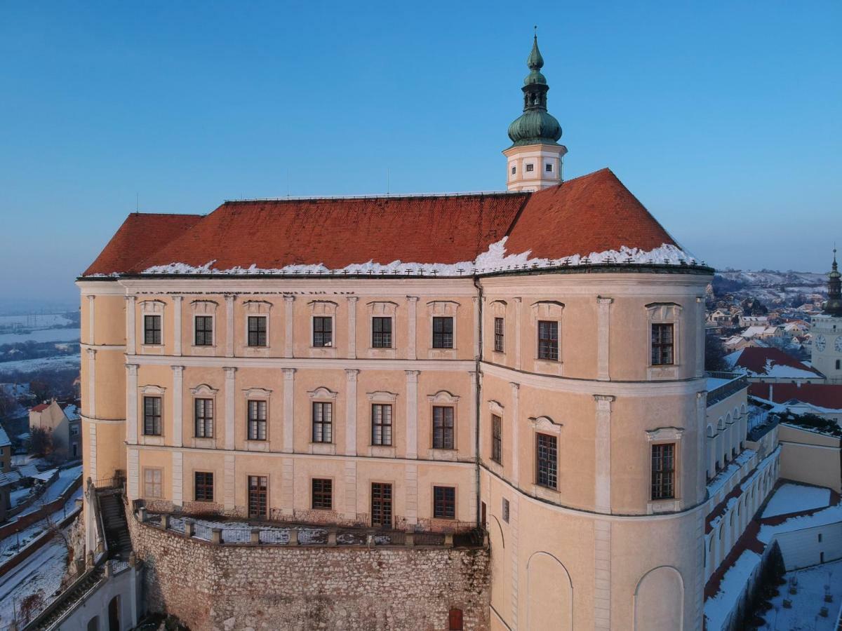Penzion U Zabaka Mikulov Exteriör bild
